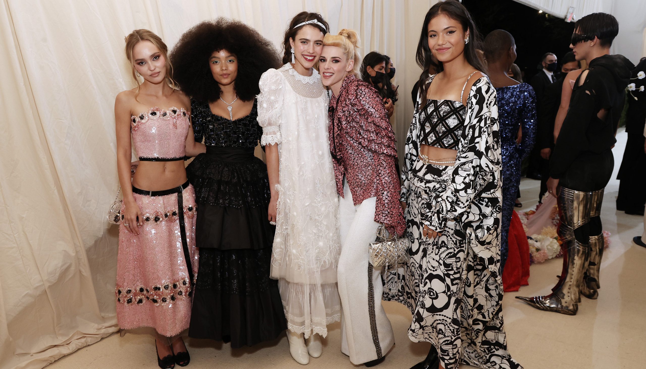 CELEBRIDADES LUCEN CHANEL EN EL MET GALA EN NUEVA YORK.