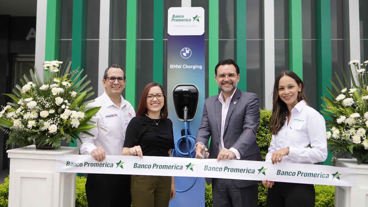 Excel y BMW en alianza con Banco Promerica inauguran la ‘Ruta Eléctrica BMW’.