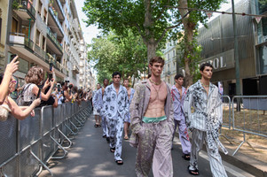DOLCE&GABBANA MEN´S S/S 26 “PYJAMA BOYS”