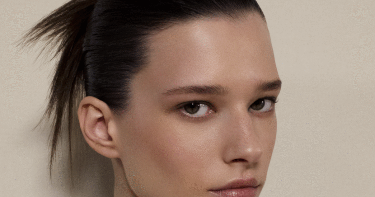 FALL-WINTER 25/26 HAUTE COUTURE SHOW – BEAUTY BACKSTAGE.
