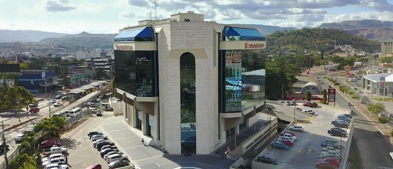 Davivienda alcanza nuevo hito regional al ser reconocido como el Mejor Banco de Centroamérica 2026 por Global Finance.