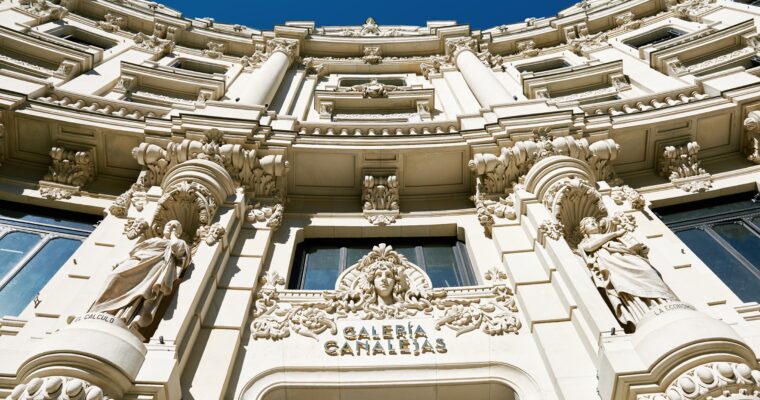 Comprar sin ser visto en Galería Canalejas: el búnker secreto en el centro de Madrid que esconde el verdadero lujo silencioso